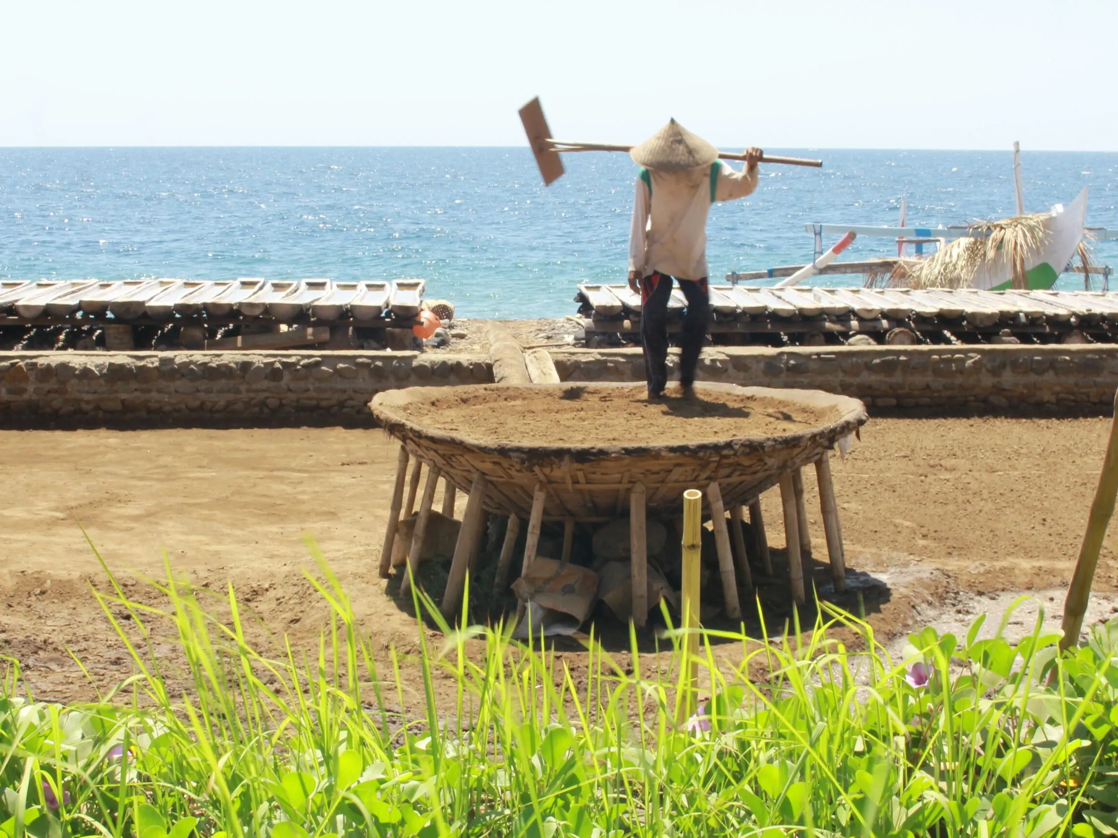バリ島の完全天日塩『TEJAKULA』の卸・仕入れ・OEM｜塩、入浴剤・バス