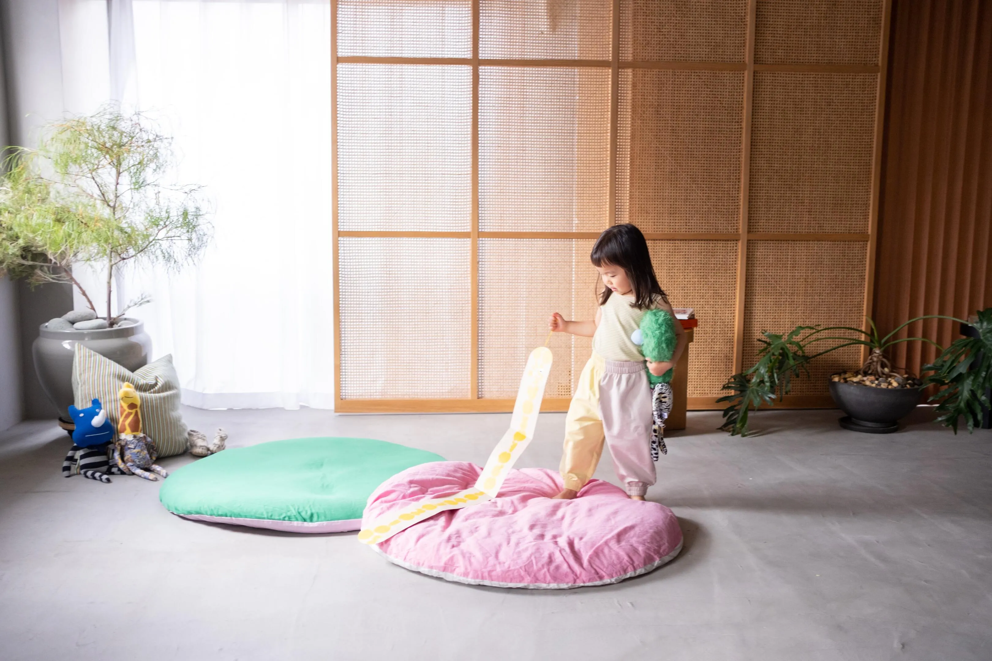 0123sies(サンジー) - 仕入れ、卸ならグッズ