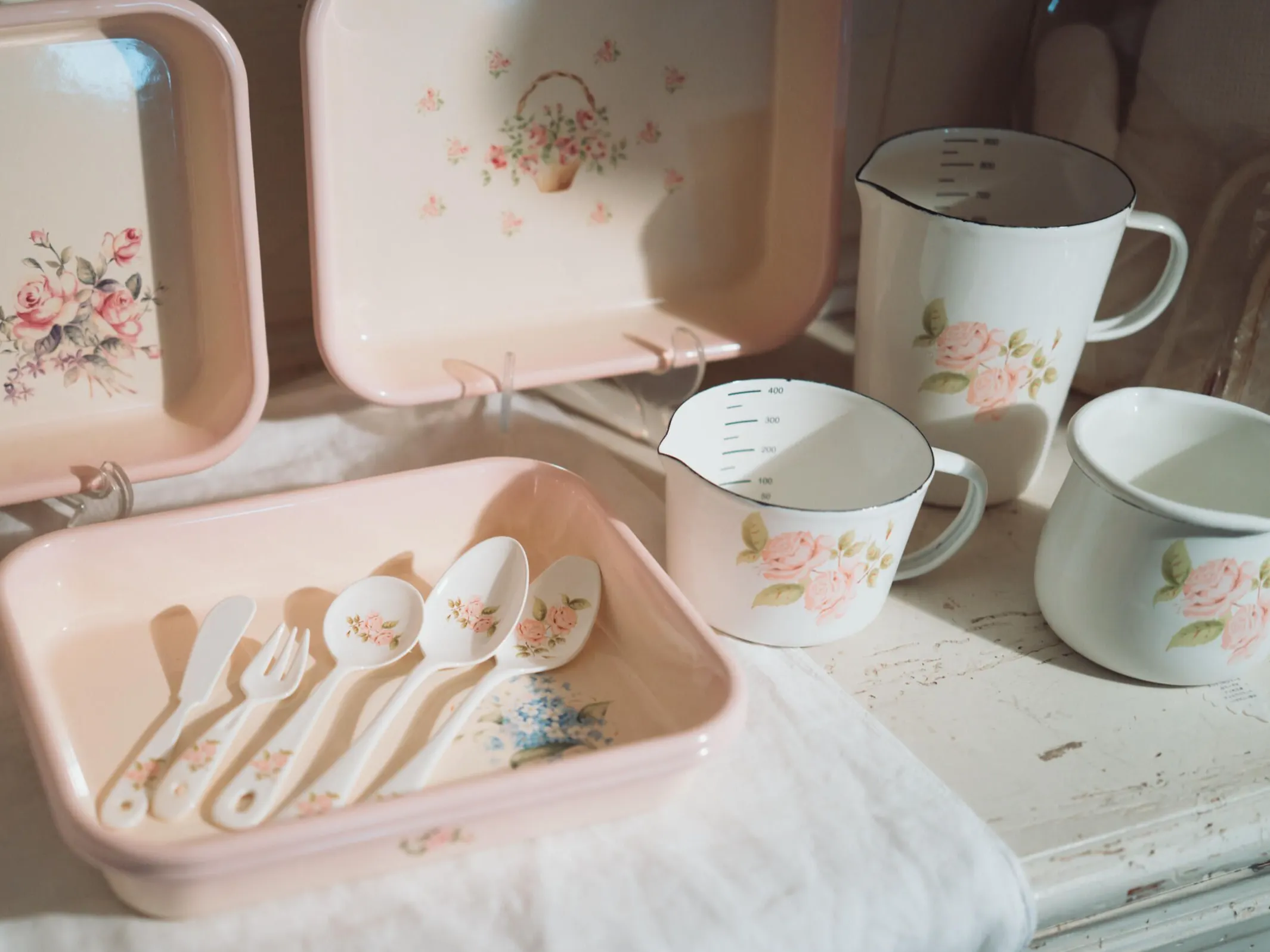 imane(イマン) - 仕入れ、卸ならグッズ