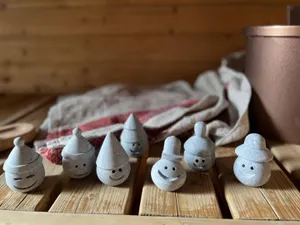 フィンランド製 スノーマントントゥ 2 セット HUKKA DESIGN (フッカデザイン) サウナトントゥ/マッサージストーン