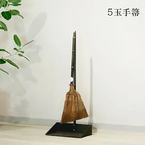 山本勝之助商店】手作り木製ちりとり｜紀州ひのき・ブラウン ほうき