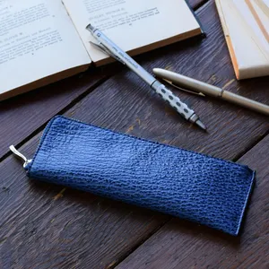 サメ革ペンケース/筆箱 青海（ブルー） - 仕入れ、卸ならグッズ