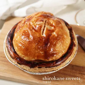 りんごの酸味と甘味を楽しむプレミアム白金アップルパイ（チーズ