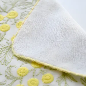 エンブロイダリー 刺繍レースのタオルハンカチ クリスタル - 仕入れ
