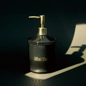 Muddy Cosmique Noir/Nombre Dispenser 500㎖ - 仕入れ、卸ならグッズ