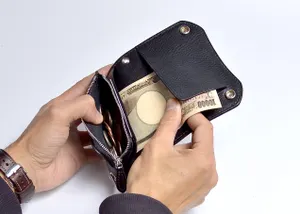 ショートトラッカー：馬革 HTS-100S スタッズ - 仕入れ、卸なら